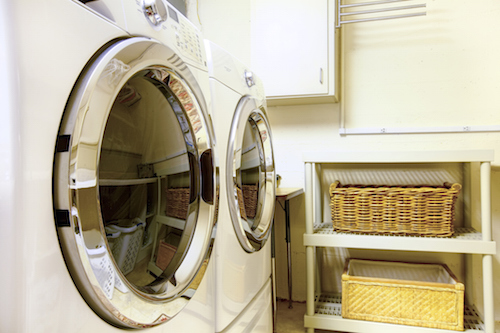Laundry room with modern appliaces